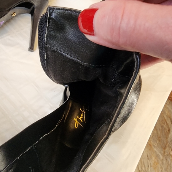 Thalia Sodi Honra tassle bootie EUC black faux leather 7 - Picture 11 of 12